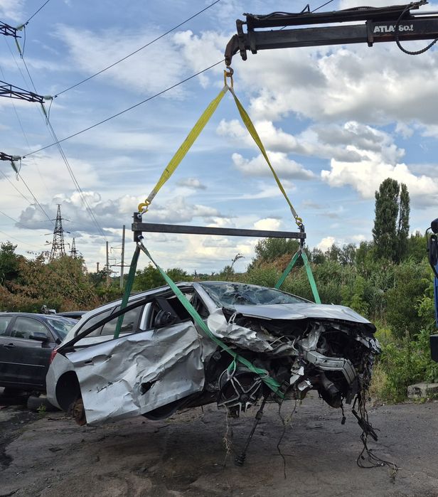 траверса манипулятора для підйому авто