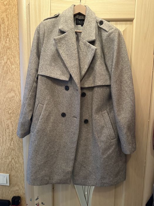 Пальто жіноче стильне