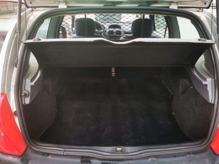 Renault Clio Van 1.9d (2 Lugares) de 2000