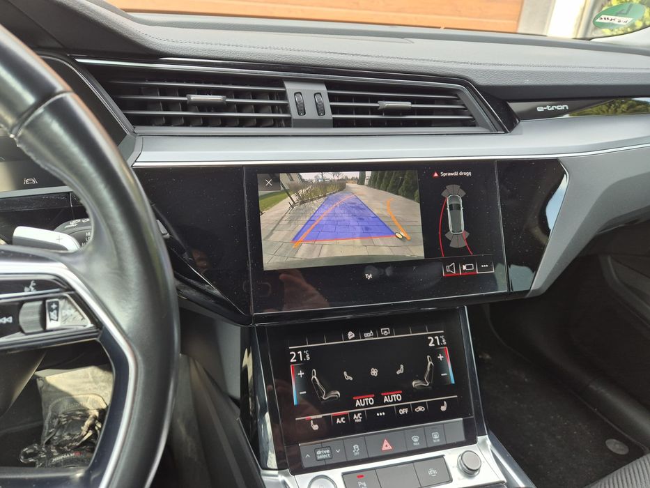 Sprzedam Audi E-TRON