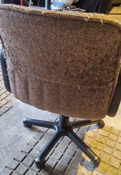 Cadeiras escritorio variadas