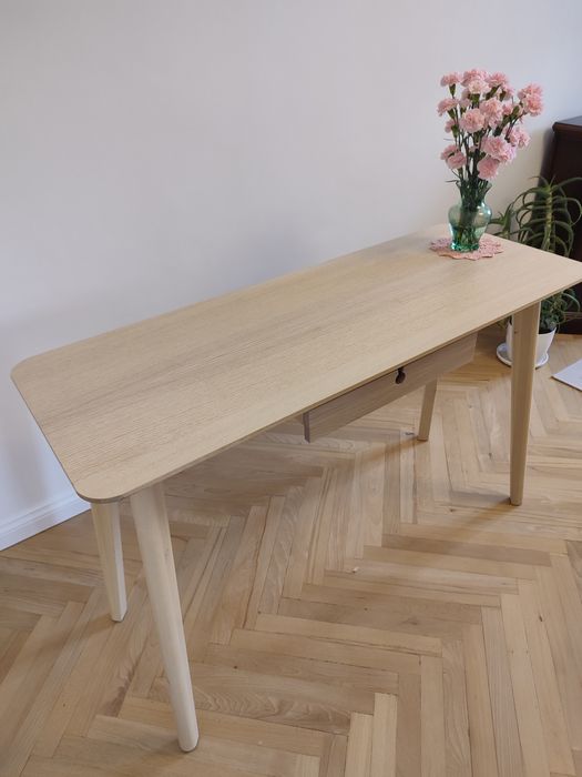 Biurko eleganckie minimalistyczne drewniane