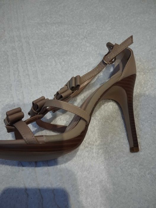Buty firmy Centro rozmiar 39