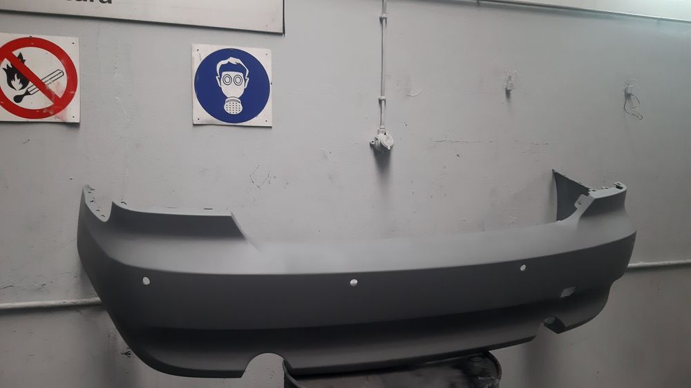 Para choques trás BMW 335