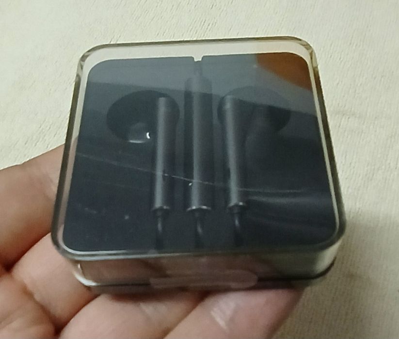 Auriculares com fio