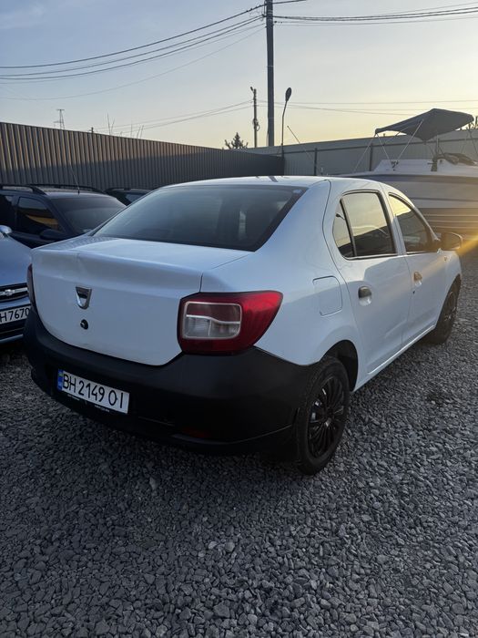 Продам Dacia Logan 2016 год 1.2л Газ-бензин