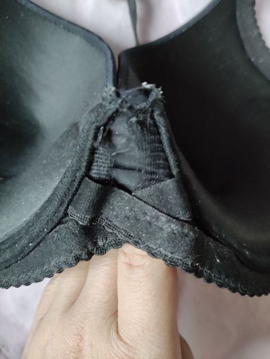 Biustonosz Stanik 75D Intimidao