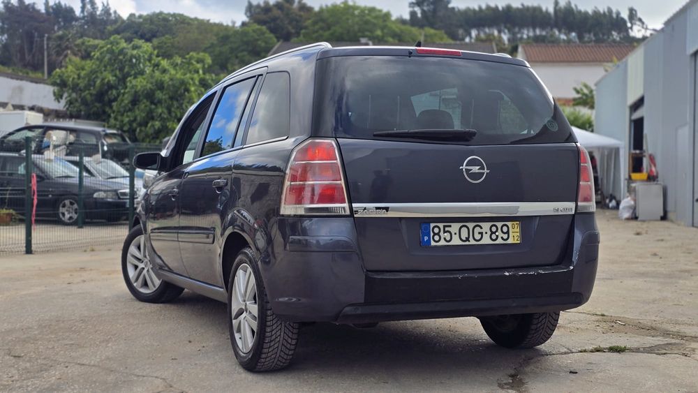 Opel Zafira B 1.9 CDTI Automática – 7 Lugares