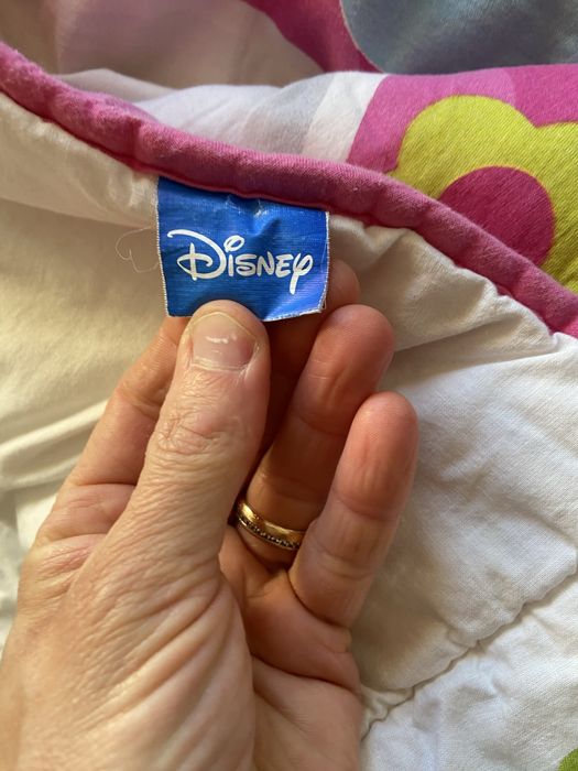 Edredon da minie em bom estado