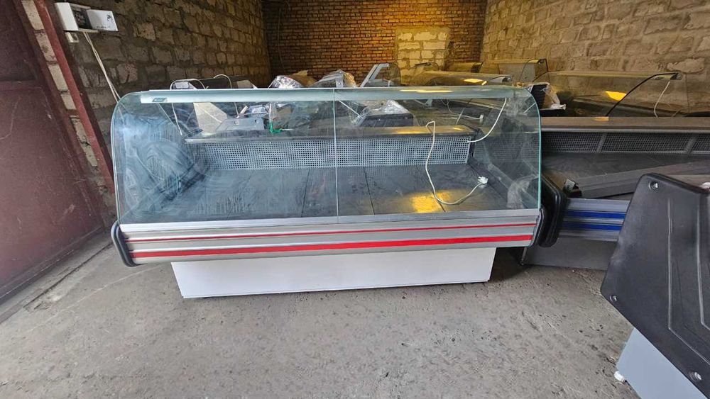 Холодильные ВИТРИНЫ шкафы холодильні ВІТРИНИ торгове обладнання