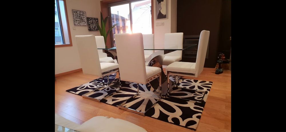 Vendo mesa de sala em inox + 6 cadeiras
