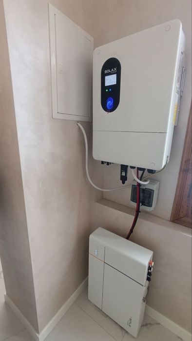 Монтаж гібридних інверторів SolaX "під ключ"