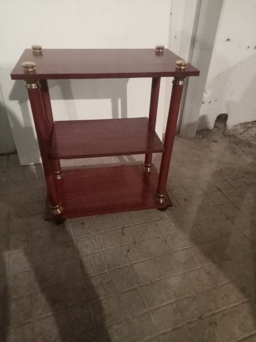 Móvel em cerejeira muito bom estado