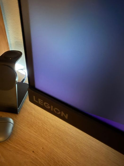 Monitor LENOVO Legion 27" cali