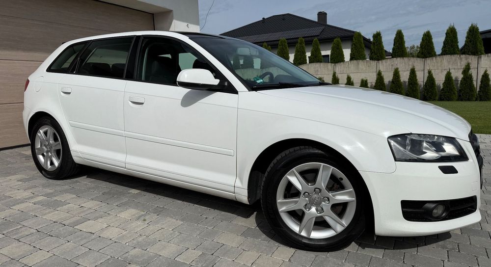 Audi A3 Sportback Audi A3*2.0TDI*skóry*szklany dach*bezwypadek*led*zadbana*org km