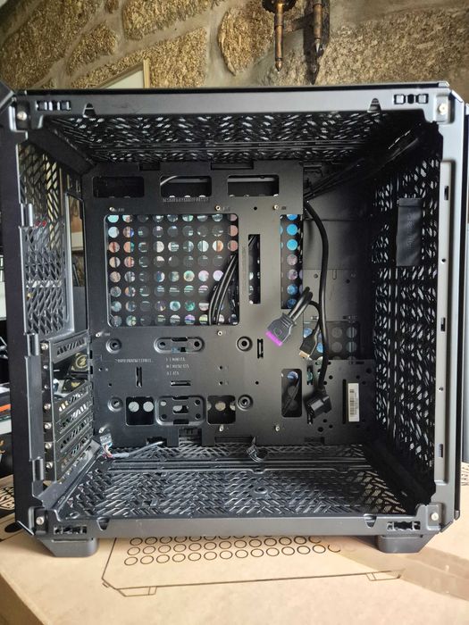 Cooler Master QUBE 500 Flatpack Caixa de PC ATX compacta mid tower