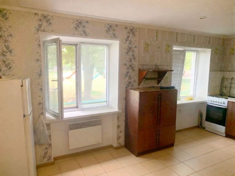 Терміново !!!Продається 3-кім квартира, 58 м² у Лісовій Поляні | 1 поверх з 5/ Піч + електроопалення | Електричка поруч