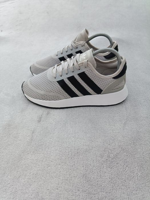 Женские кроссовки Adidas р36.5-37