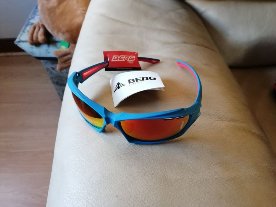 Óculos de sol Berg novos