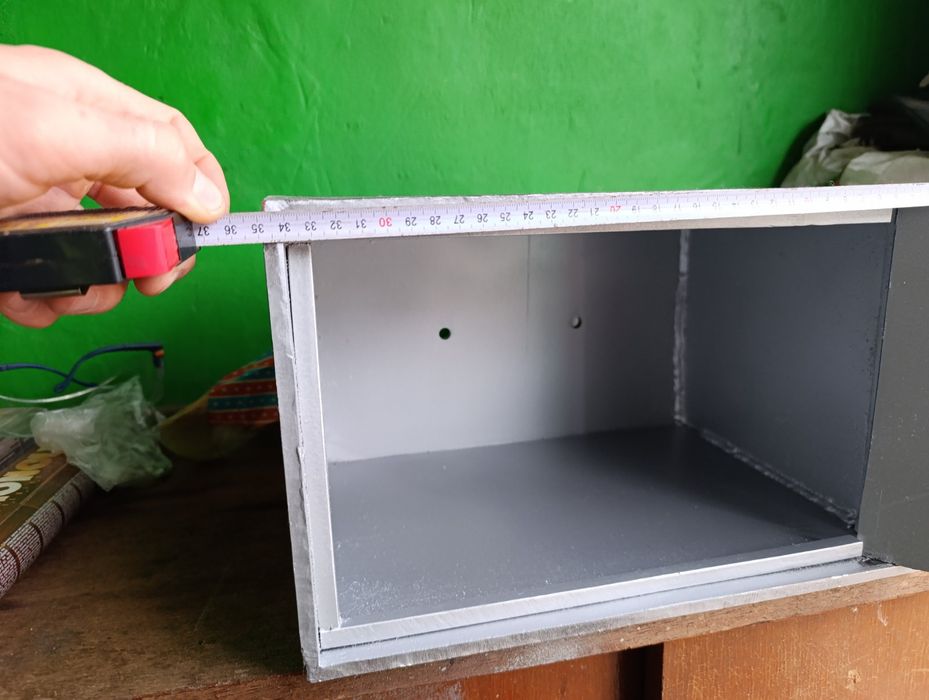 Продам великий сейф,метал 8 мм,вага 28 кг