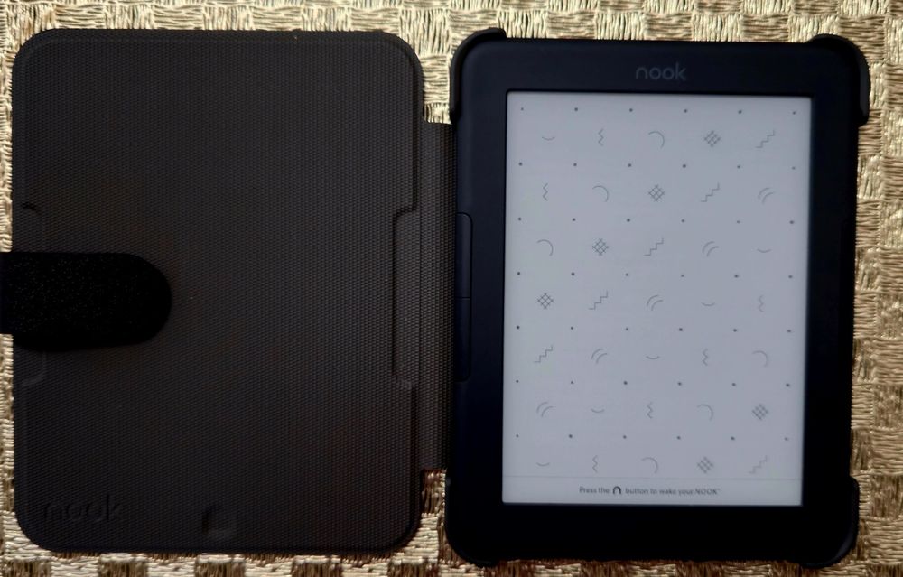 Електронна книга NOOK Glowlight 4e