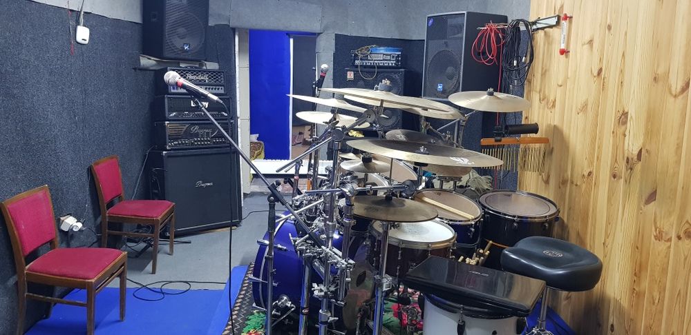 Уроки игры на барабанах