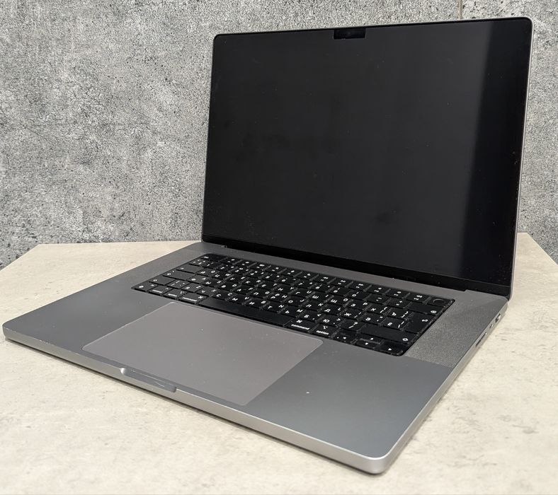 Apple MacBook Pro 16 2021 M1 Pro 16/512Gb Space Gray MK183