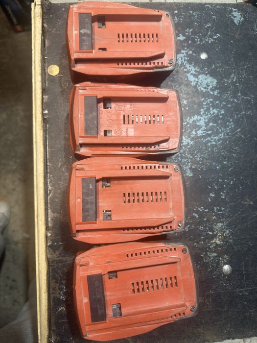 Zestaw bateri hilti