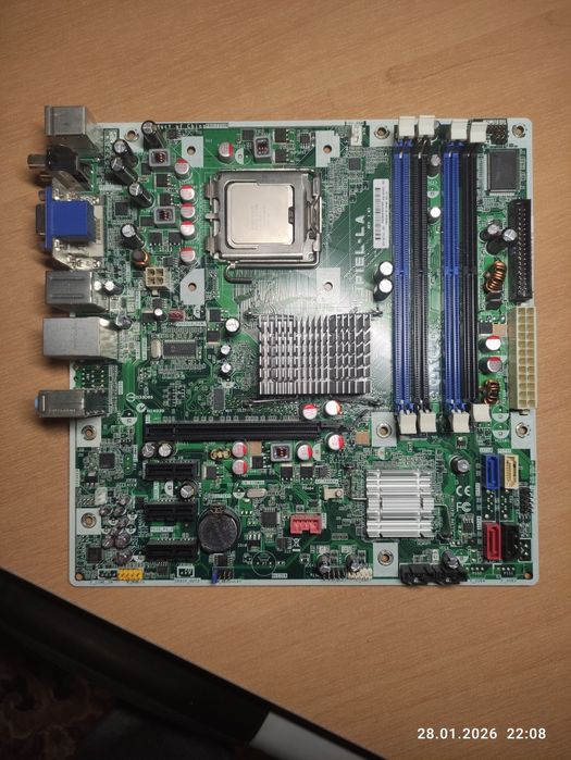 Продам материнскую плату и видео карту ,карты оперативной памяти.