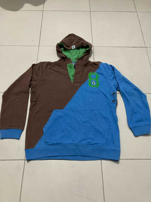 Sweat shirt com capuz Metro 10 anos