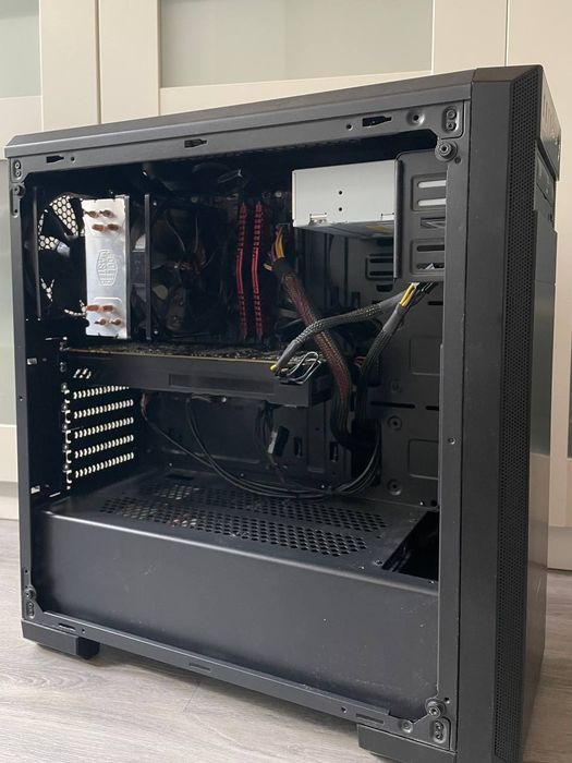 Komputer gamingowy i7-8700 / GTX 1080 8GB / 16GB RAM / SSD + HDD