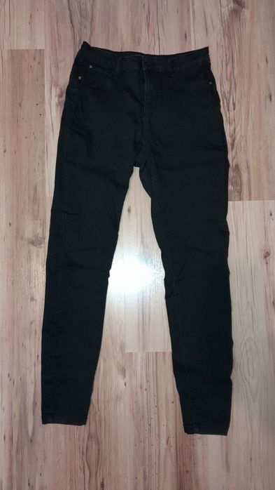 Spodnie damskie Cropp