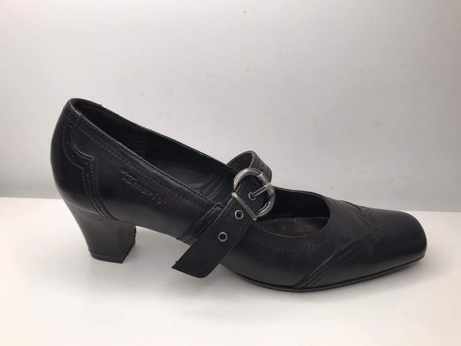 Czółenka skórzane Tamaris  Rozmiar 40 Pasek