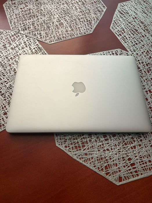 MacBook Pro  Retina 2015-2018  stan jak nowy