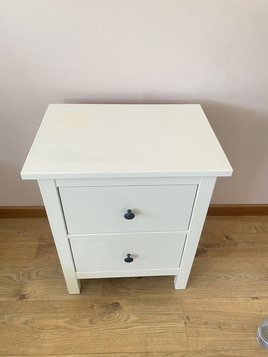 Mesa de cabeceira    54x66cm