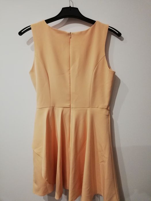 Sukienka z baskinka rozmiar 42