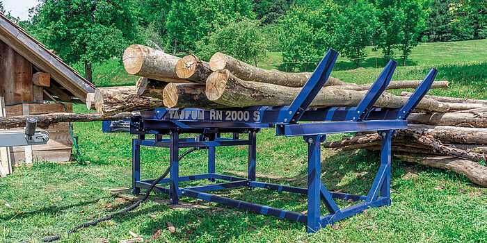 Stół podawczy Tajfun RN 2000 S do piło-łuparek RCA TAJFUN