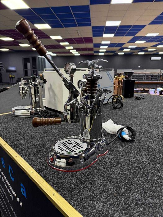 La Pavoni LPLESA01EU – Італійська НОВА лєверна кавоварка