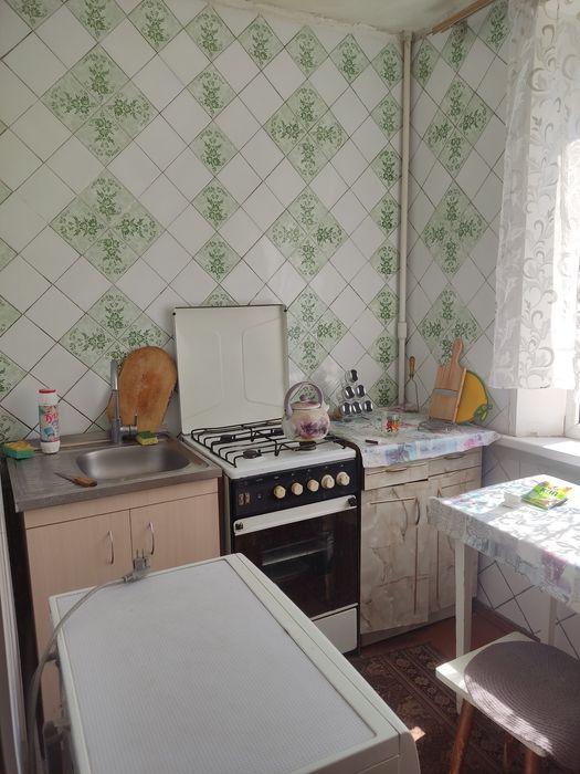 Продам 2-х кімнатну квартиру в центрі Чугуїва