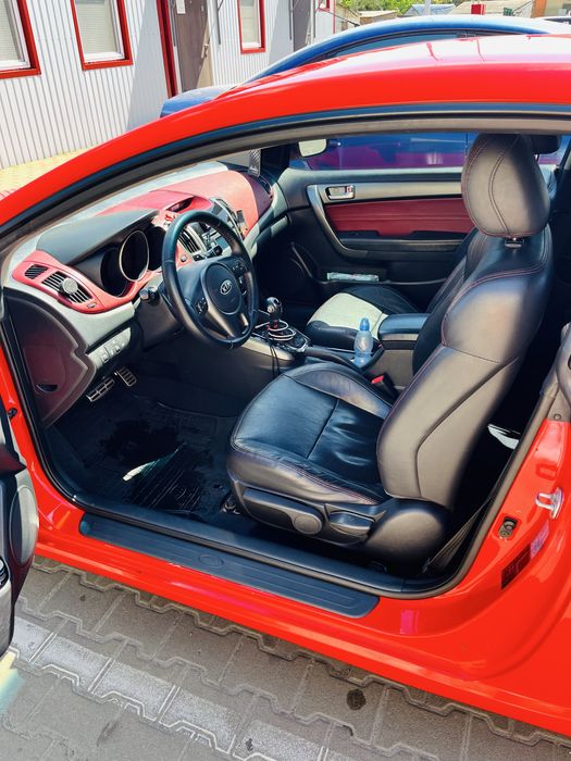Продам авто Kia Cerato Cupe