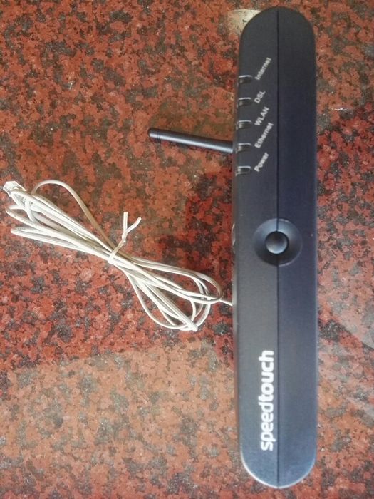 Router - c/cabo ADSL de ligação