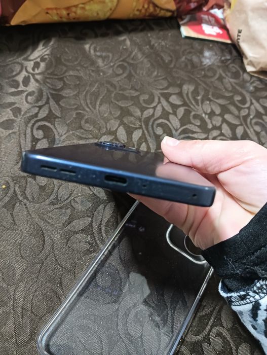 Troco OPPO Reno13 f 5g 256gb