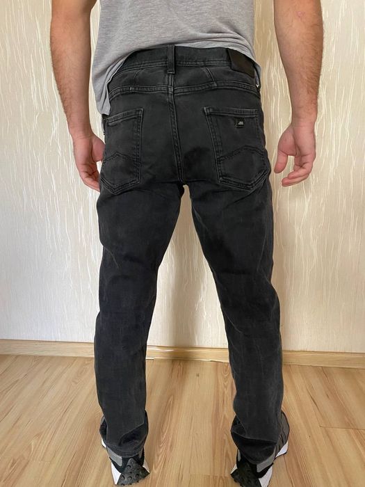 Джинсы Armani Exchange размер М