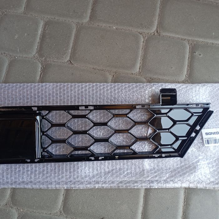 Нижня решітка Edge Ford 19- ST