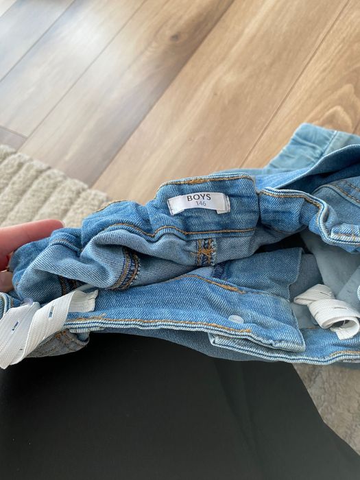 Spodnie jeansowe 146 cm
