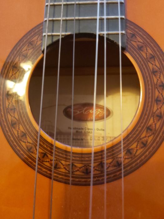 Gitar E bom condição
