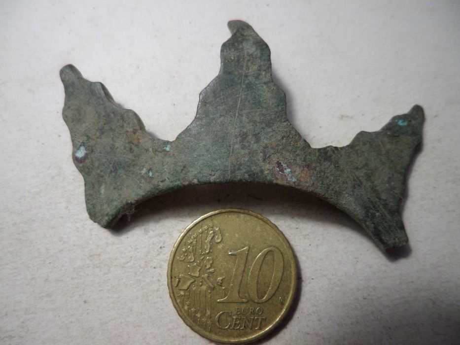 'Peça' antiga / Fragmento em Bronze