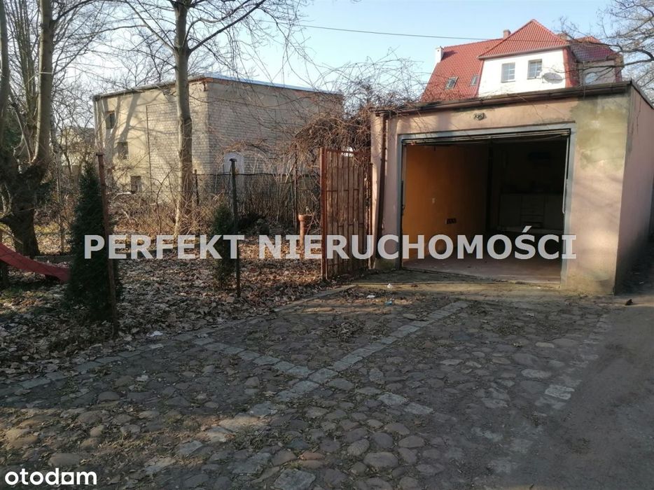 Garaż z działką 105 M 2 , ul. Baczyńskiego