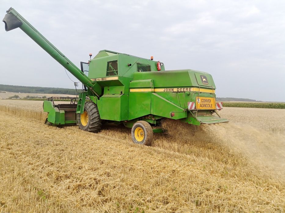 Kombajn John Deere 1075
