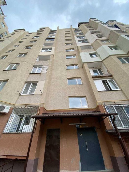 Продажа 3-комнатной квартиры в ЖК «Новый Квартал» (3-267-209)